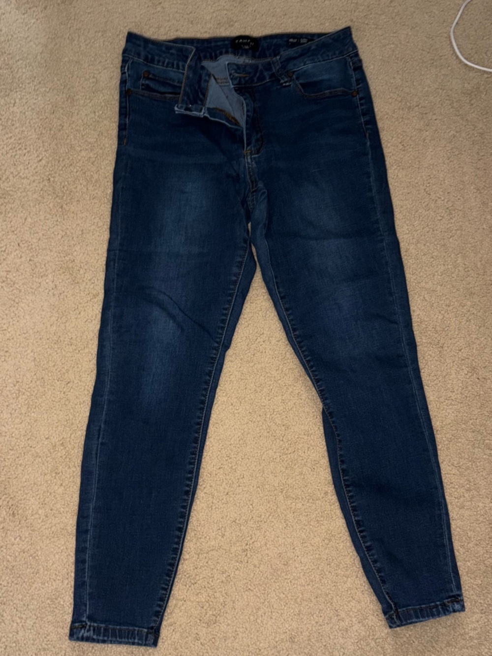 Tahari Indigo Skinny Jeans